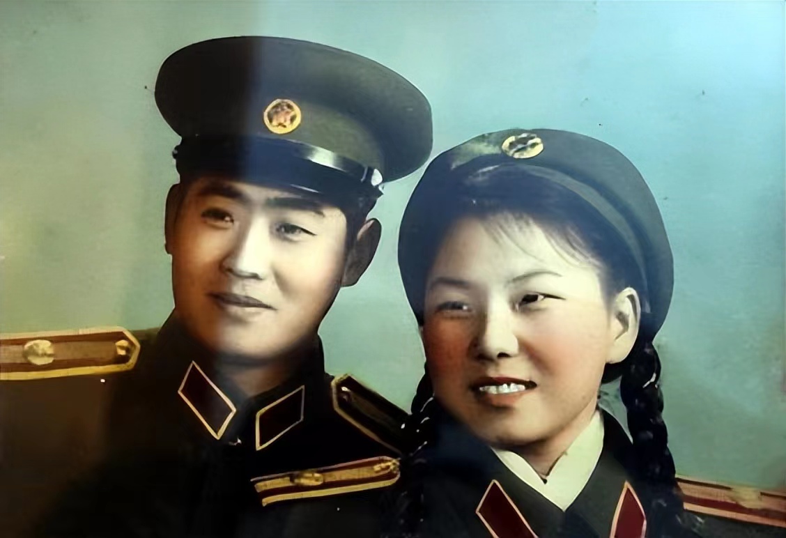 55式军衔标志_55式军服穿帮镜头_军事题材影视作品军服错误