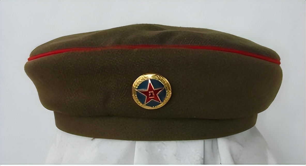 55式军服穿帮镜头_55式军衔标志_军事题材影视作品军服错误