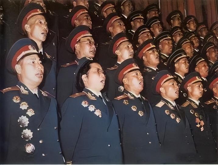 55式军衔标志_军事题材影视作品军服错误_55式军服穿帮镜头