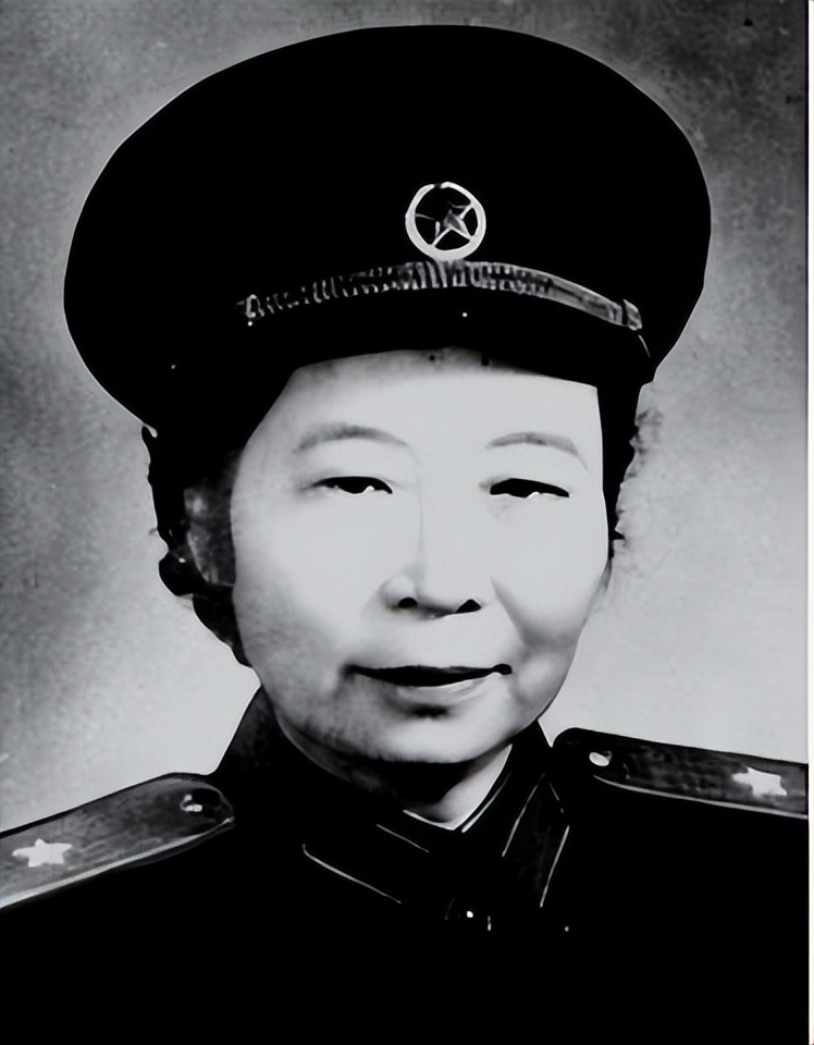 55式军衔标志_55式军服穿帮镜头_军事题材影视作品军服错误