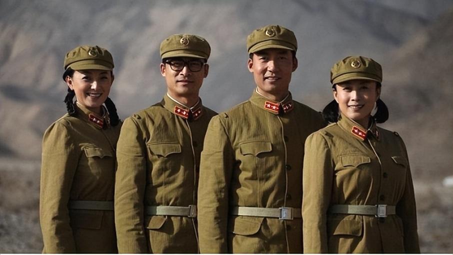 55式军衔标志_55式军服穿帮镜头_军事题材影视作品军服错误