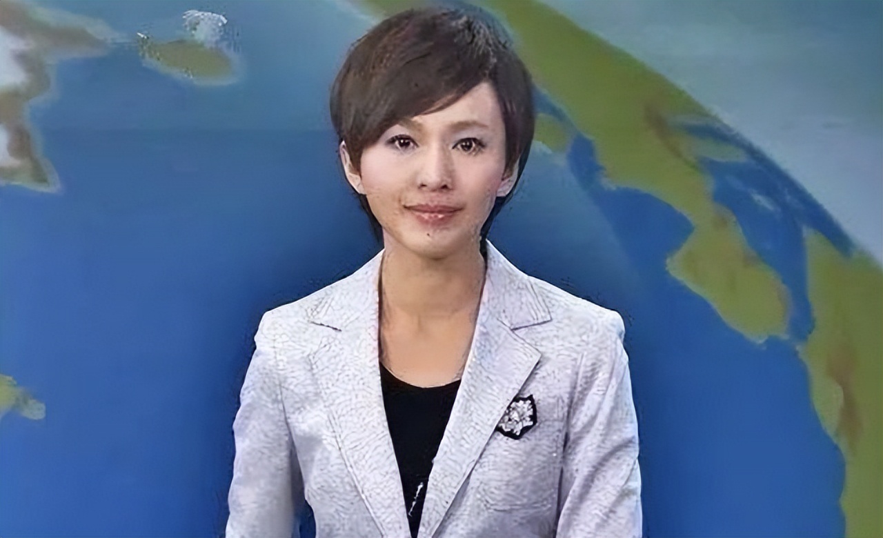 欧阳夏丹 央视离职原因 欧阳夏丹近况_紧身裤两会欧阳夏丹