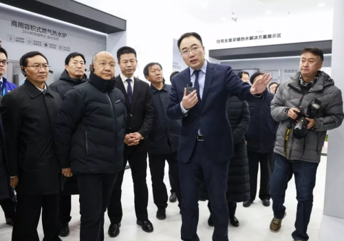 四季沐歌清洁能源采暖热水系统_四季沐歌 壁挂式太阳能热水器_四季沐歌清洁采暖邯郸生产基地