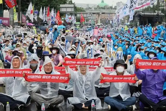 首尔反美集会_驻韩美军撤_韩美联合军演分析