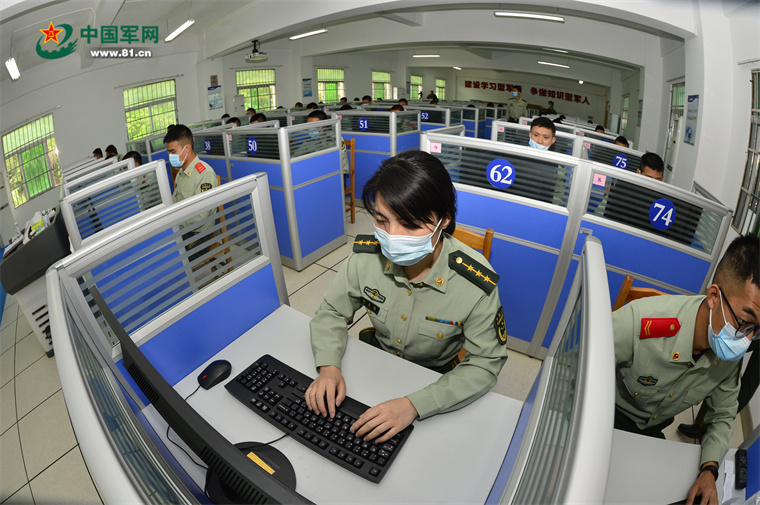 基层政治主官授课观摩比武_武警广东总队“三会一好”政治教员比武_武警广州指挥学院教师