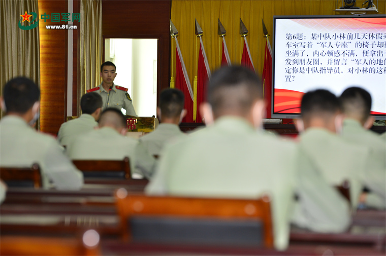 基层政治主官授课观摩比武_武警广州指挥学院教师_武警广东总队“三会一好”政治教员比武