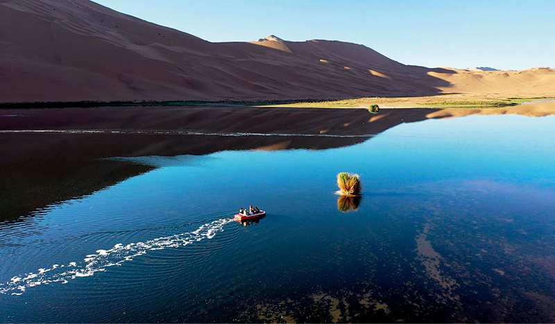 巴丹吉林沙漠世界遗产_巴丹吉林沙漠自然遗产保护_巴丹吉林沙漠旅游