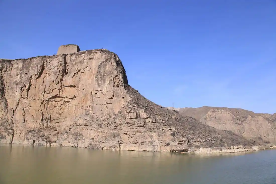 巴丹吉林沙漠旅游_内蒙古G7高速自驾游_乌兰察布巴丹吉林沙漠黄花沟