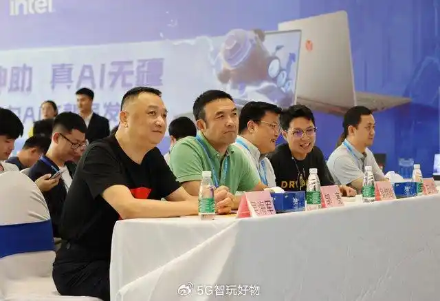 神舟笔记本电脑战神系列_神舟高算力AI本_神舟T8 Pro Plus系列