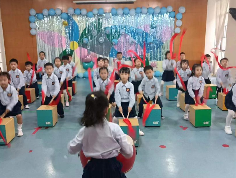 幼儿节奏乐比赛_幼儿打击乐中国范_打击乐器演奏幼儿园音乐教学