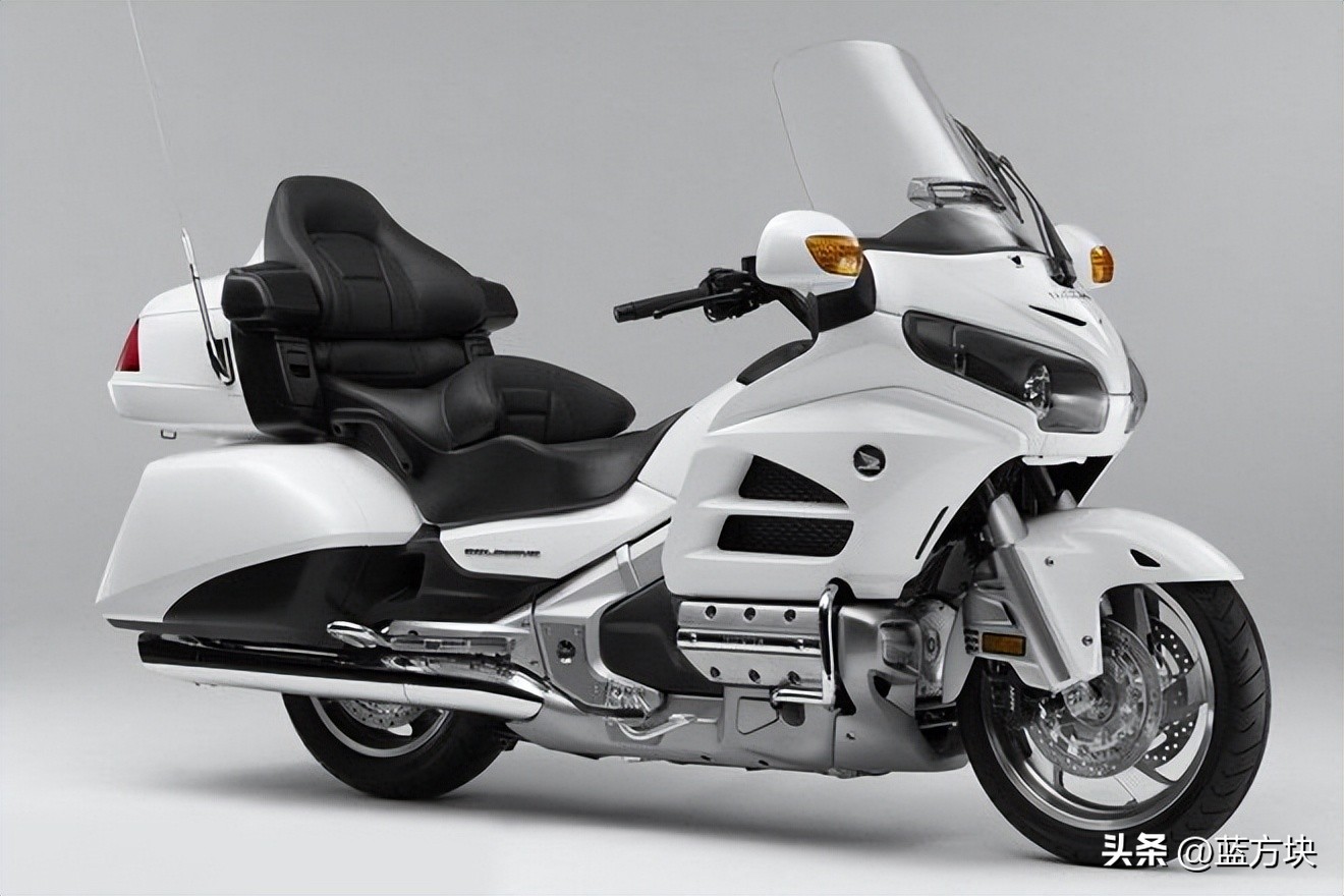 本田金翼GL1800 豪华摩旅车_本田大金翼_本田金翼车主 情怀与经济实力