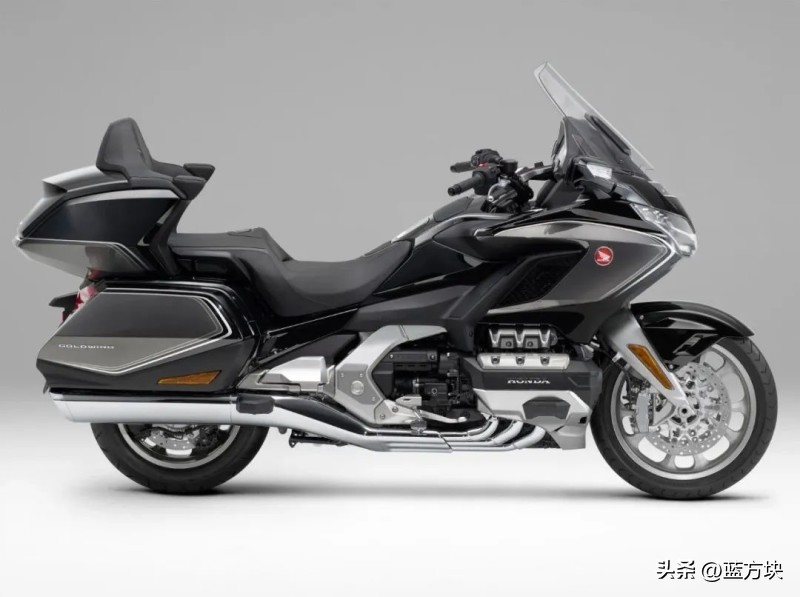 本田金翼GL1800 豪华摩旅车_本田大金翼_本田金翼车主 情怀与经济实力