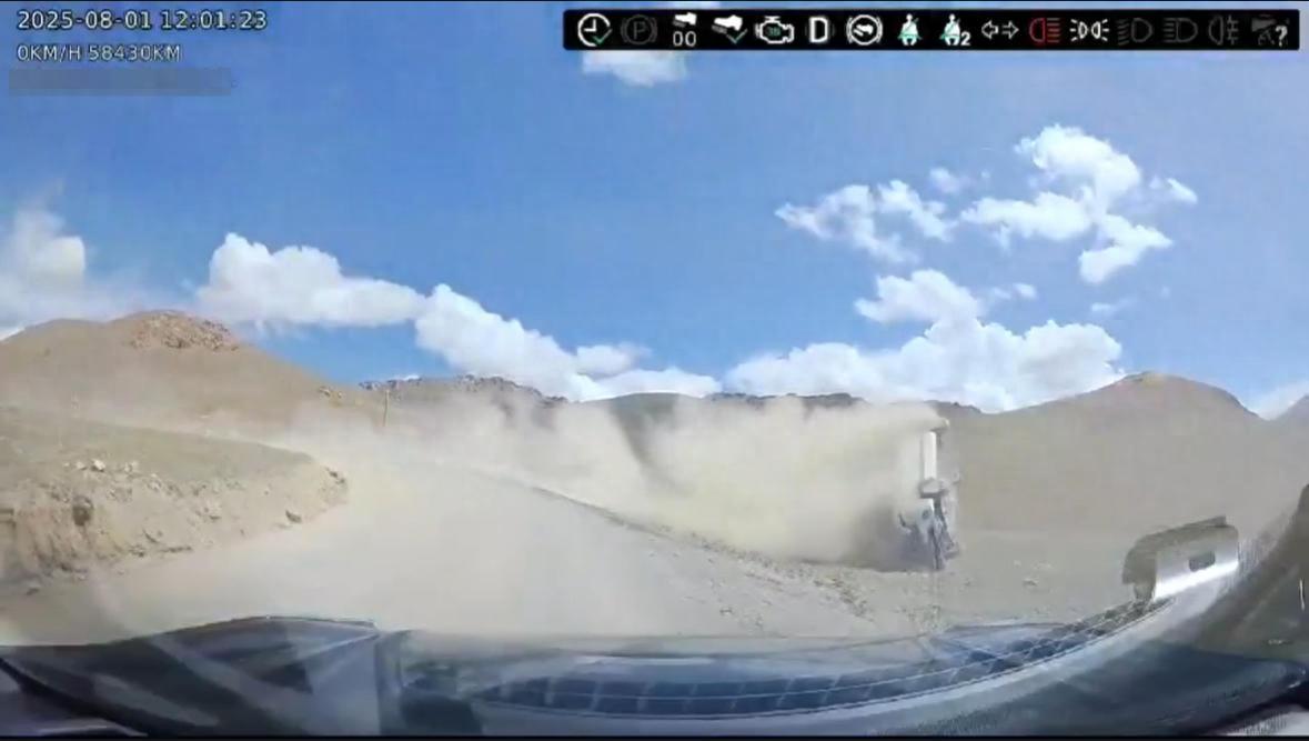 西藏纳木错圣象天门车祸_纳木错圣象天门交通事故_纳木错旅游