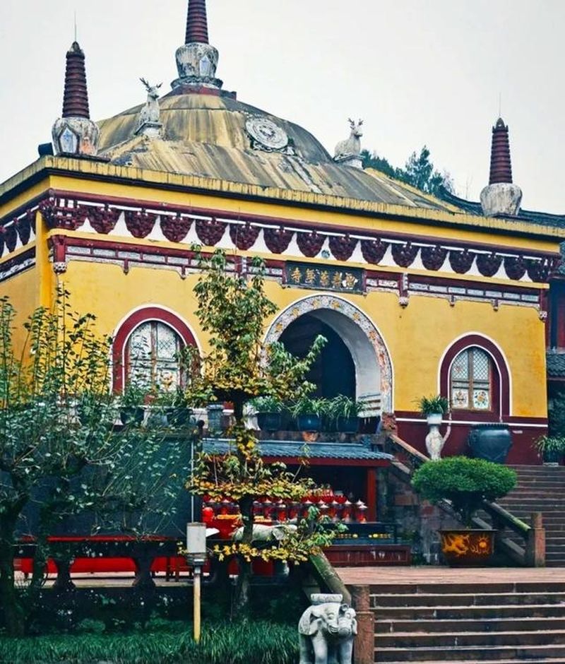 一线天 峨眉山_峨眉山最佳旅行时间_峨眉山旅游攻略