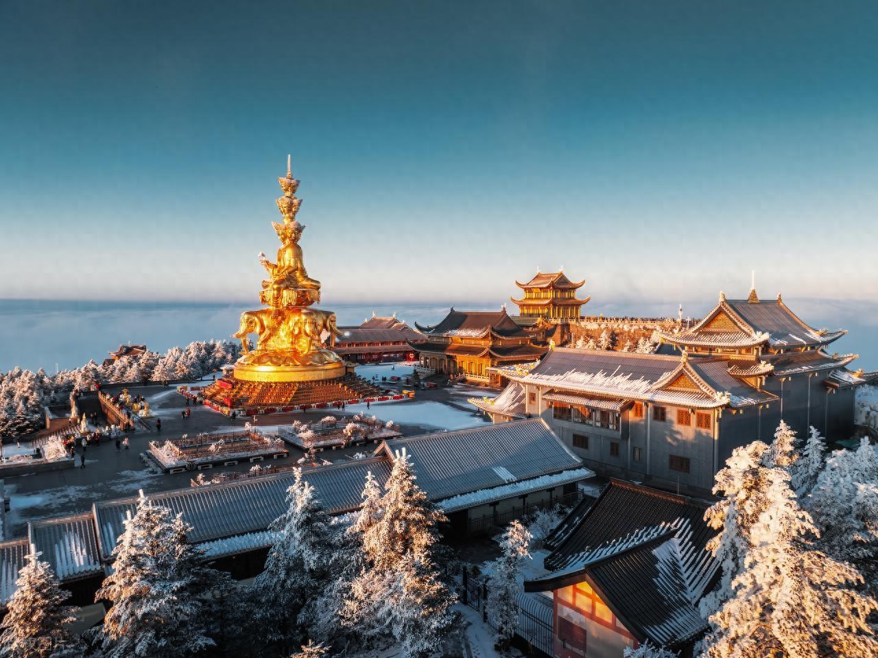 峨眉山不登金顶行程安排_一线天 峨眉山_峨眉山老年旅游路线