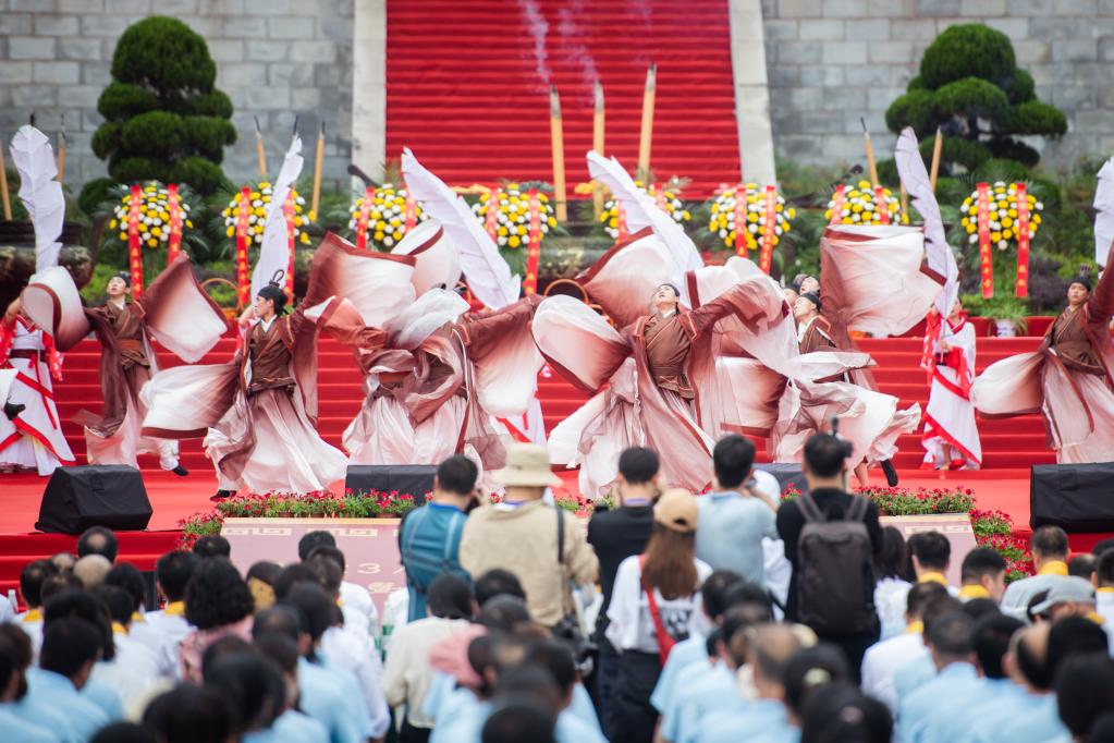 传统文化与现代文化_传统节日新活力 端午话传承 非遗传承发展