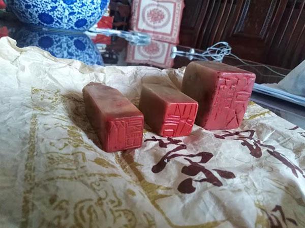 齐白石传人汤发周_齐白石的松柏高立图_齐良芷题鉴齐白石真迹