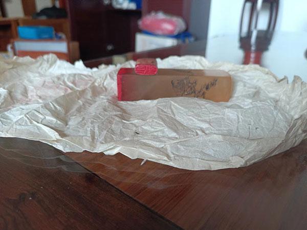 齐白石传人汤发周_齐白石的松柏高立图_齐良芷题鉴齐白石真迹