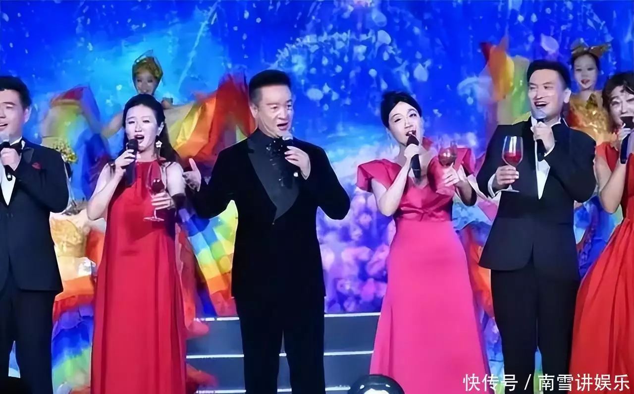 玖月奇迹夫妻档解散_玖月奇迹演唱会2026视频_王小玮王小海离婚原因