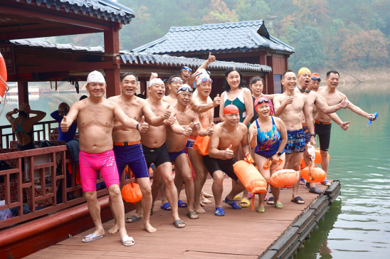 石燕湖生态公园在哪_长沙石燕湖冬泳活动_石燕湖景区冬泳门票