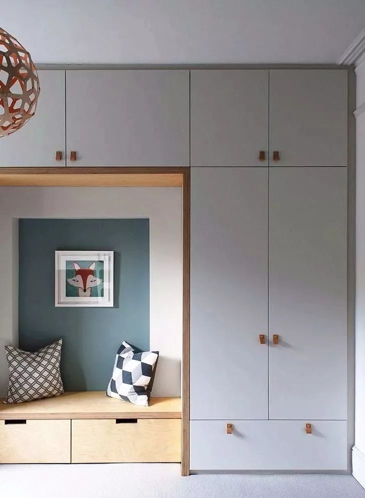 进门换鞋区效果图_门厅设计_嵌入式壁柜门厅收纳