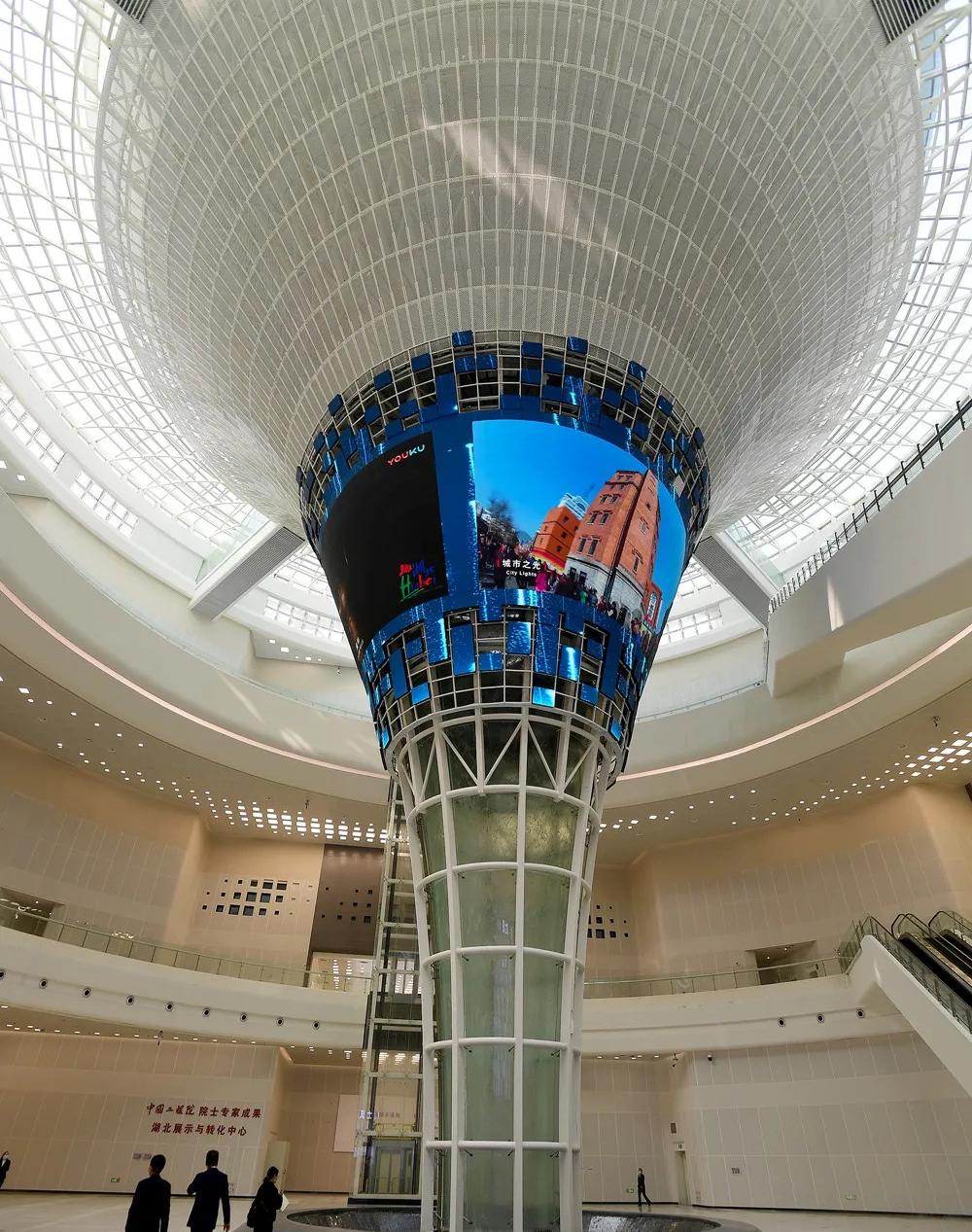 湖北省科技馆新馆_湖北省科技馆沉浸式全景空中影院_武汉科技馆新馆图片