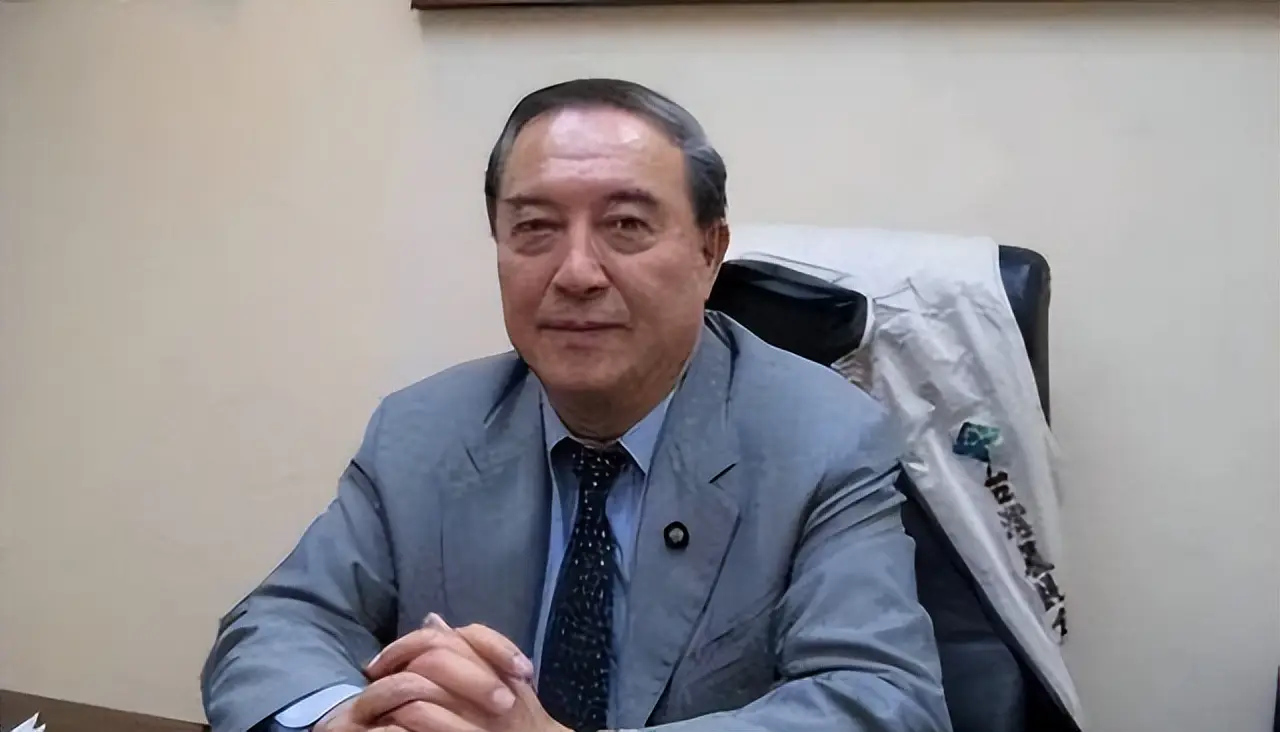  柯俊雄 黑道背景 _柯俊雄tanggulong_柯俊雄 早年经历 