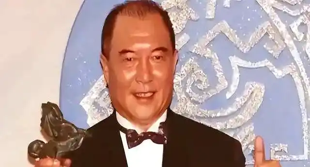 柯俊雄tanggulong_柯俊雄 香港医院去世 冷清葬礼