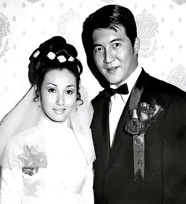 柯俊雄tanggulong_柯俊雄 香港医院去世 冷清葬礼