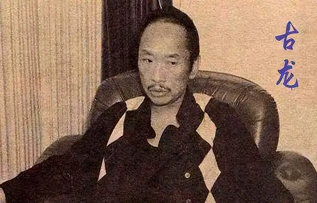 柯俊雄tanggulong_柯俊雄 香港医院去世 冷清葬礼