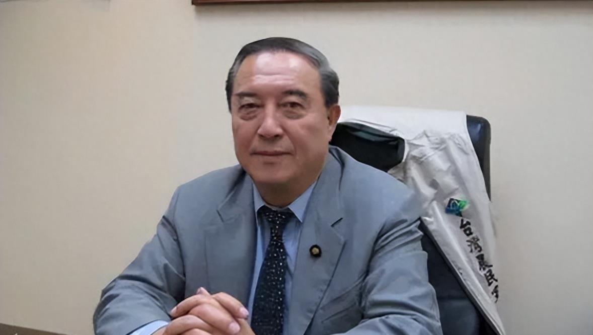 柯俊雄tanggulong_柯俊雄 黑道背景 娱乐圈巨头