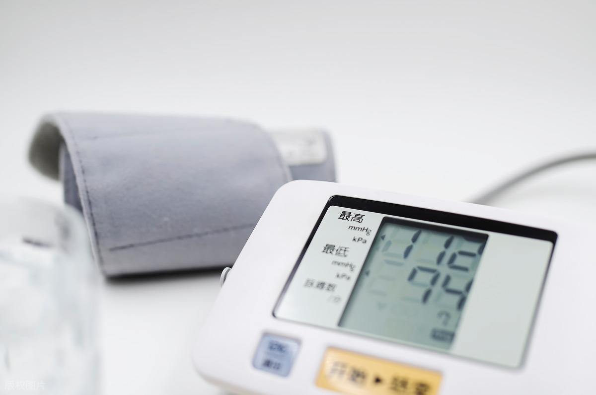 高盐高磷高嘌呤食物伤肾_肾小球硬化多少会肾衰_加工肉制品加速肾损伤