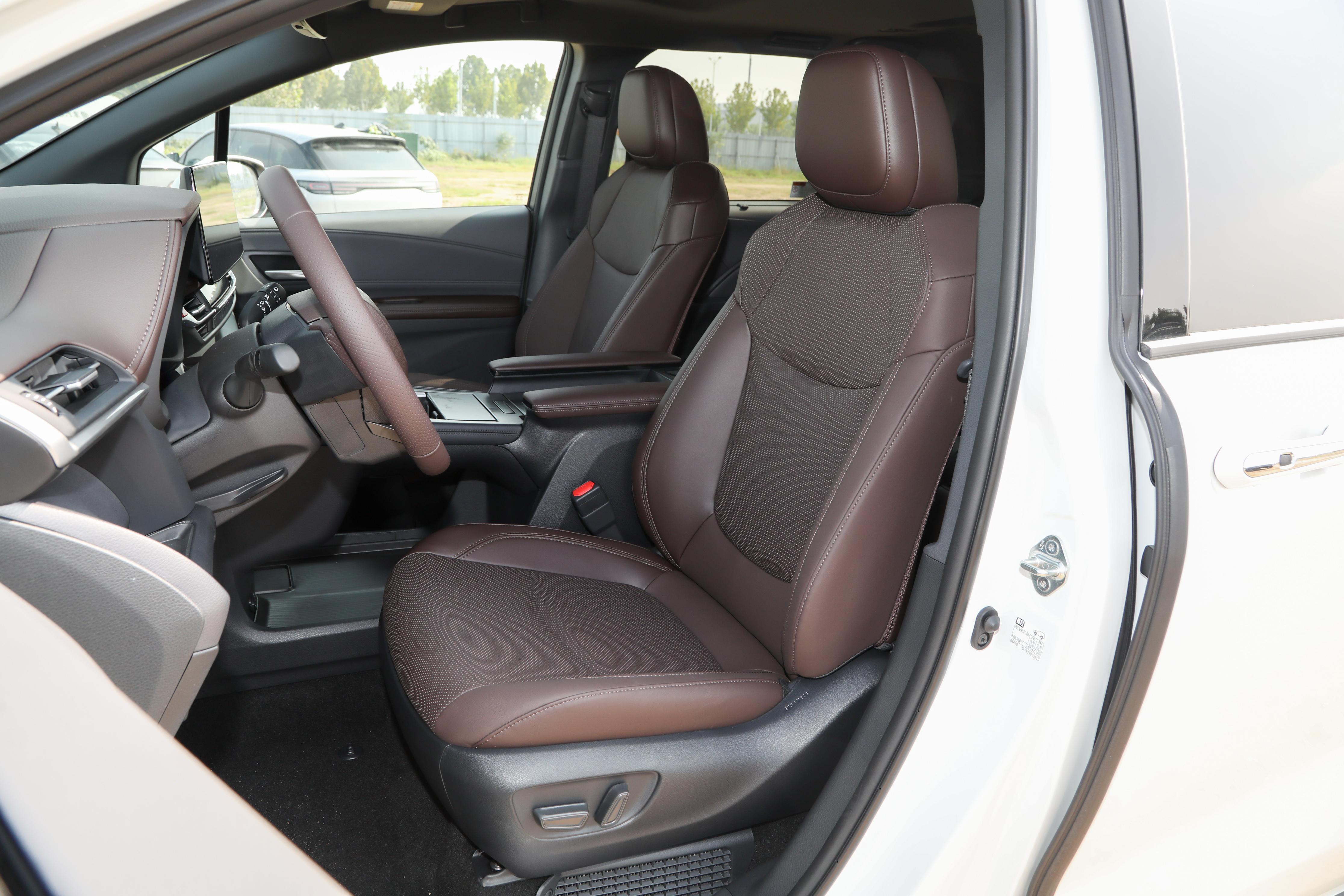 家用MPV推荐 格瑞维亚 丰田MPV价格_丰田小商务车