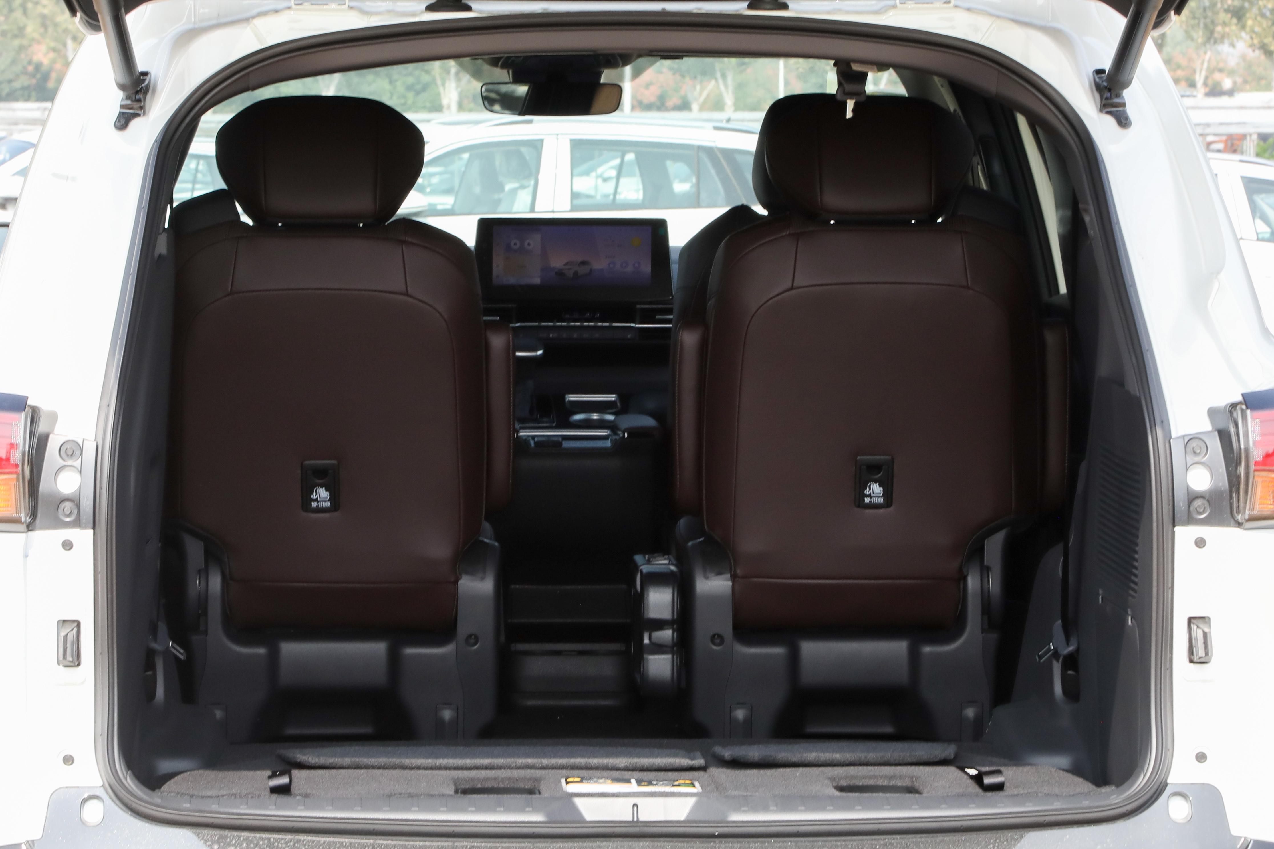  丰田MPV 格瑞维亚 外观内饰评测 _一汽丰田格瑞维亚 2026款 智能电混双擎2.5L四驱尊贵PLUS版 _丰田小商务车