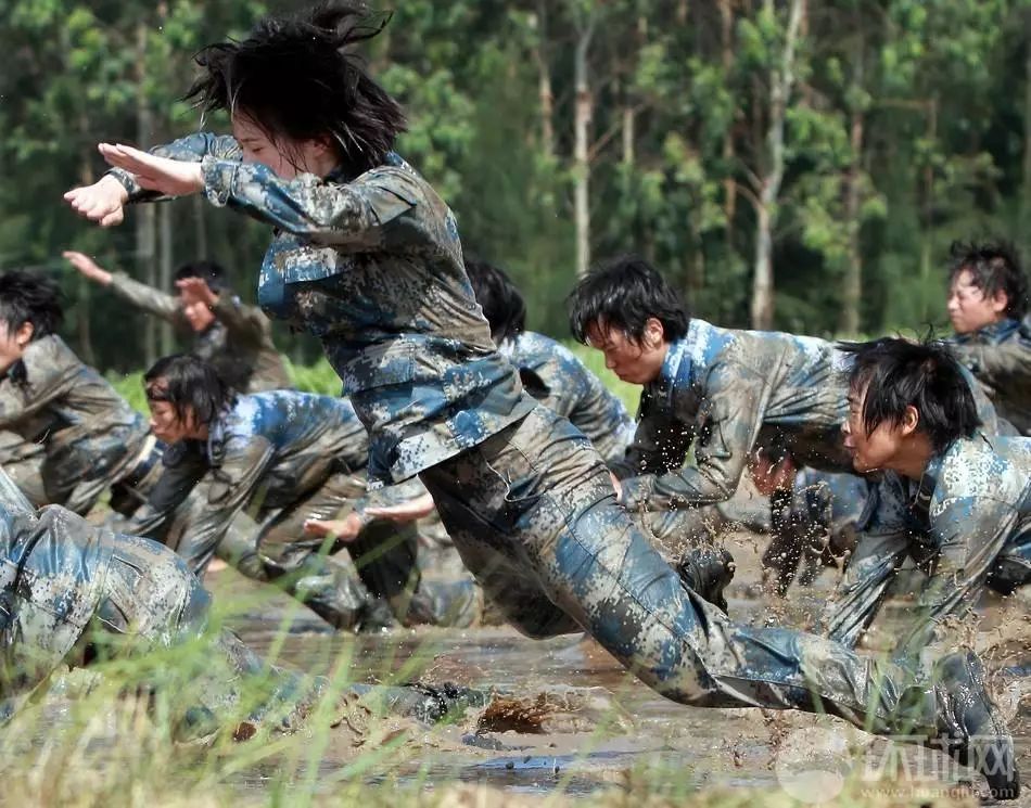 真人秀军事综艺节目推荐_真正男子汉坦克部队_军事综艺节目发展历程