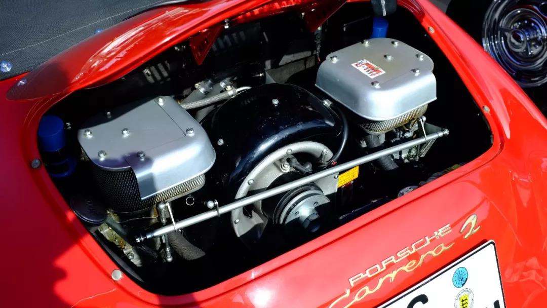 瑞士试驾4辆不同阶段的356｜保时捷跑车70年的血脉源头