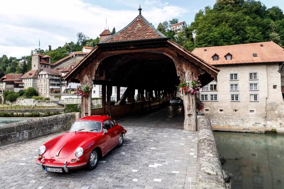 瑞士试驾4辆不同阶段的356｜保时捷跑车70年的血脉源头