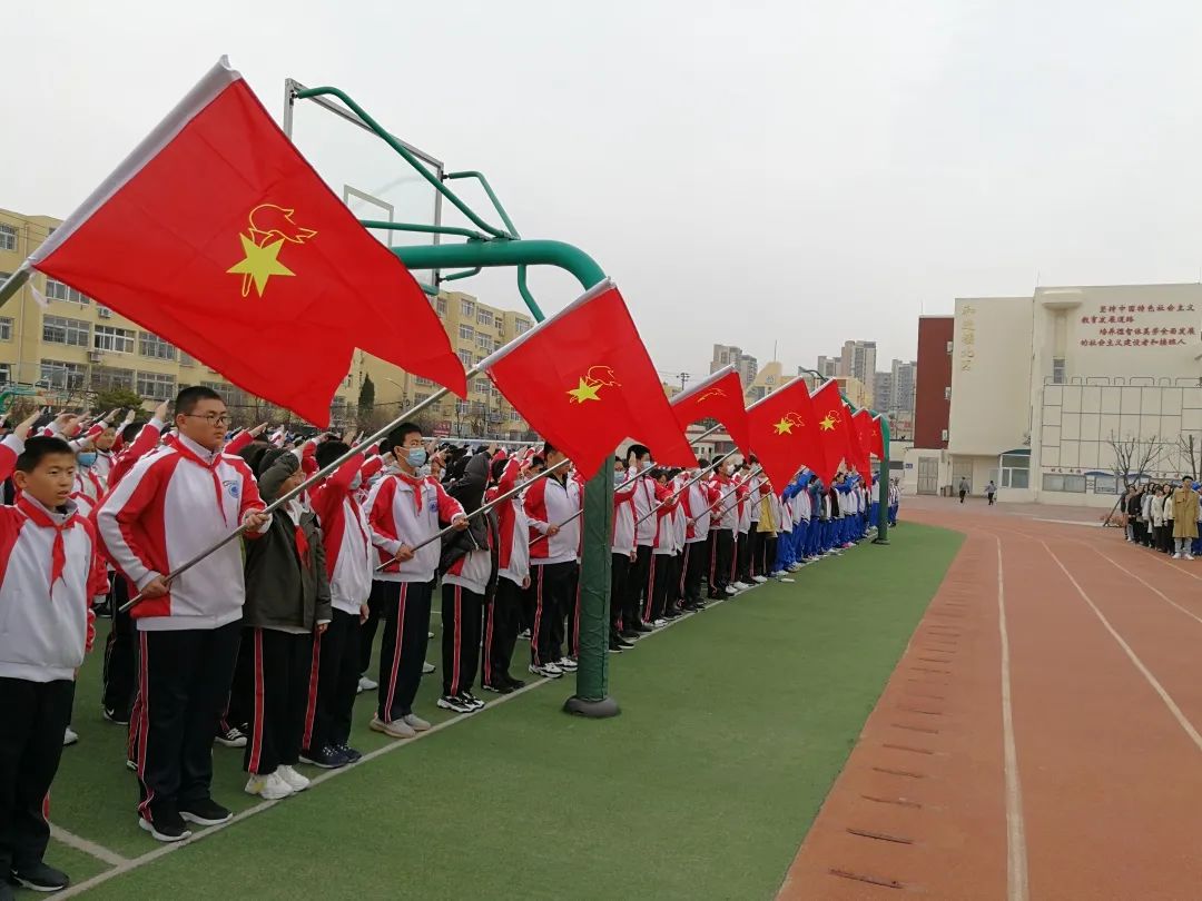 青岛61中2020年成绩_青岛市文明校园李沧区排名_青岛61中学平面图 设计