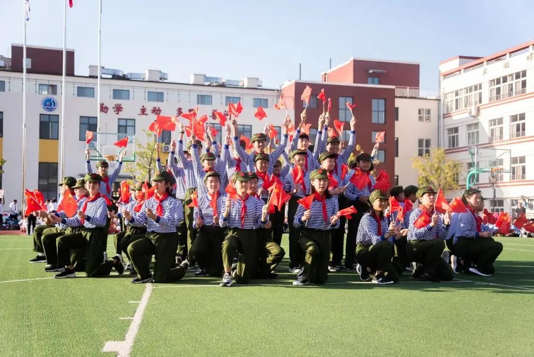 青岛61中学平面图 设计_青岛市文明校园李沧区排名_青岛61中2020年成绩