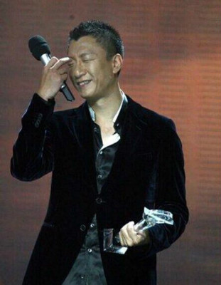 孙红雷母亲节获奖_孙红雷极限挑战综艺之路_孙红雷在娱乐圈地位