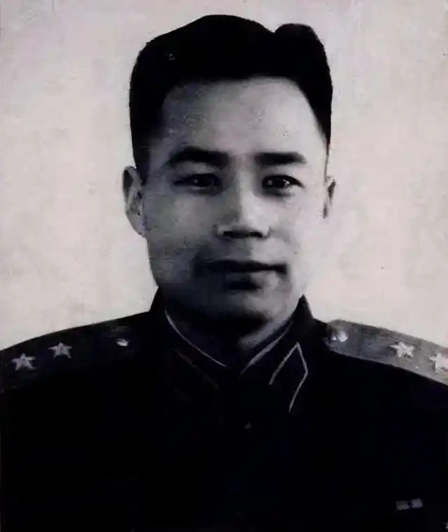 王近山简历韩雪_ 王近山 传奇人生 _王近山 事迹 