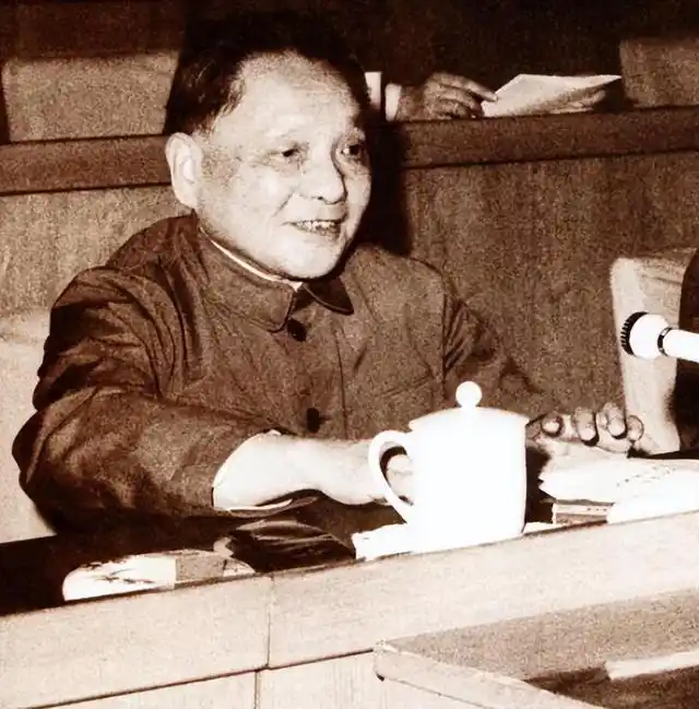 王近山 事迹 _ 王近山 传奇人生 _王近山简历韩雪