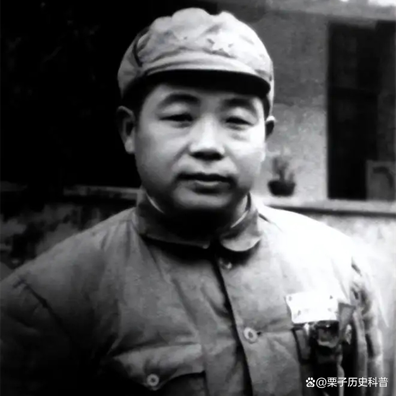 王近山将军禁止前妻参加葬礼真相_王近山简历韩雪_王近山将军与韩岫岩的婚姻悲剧