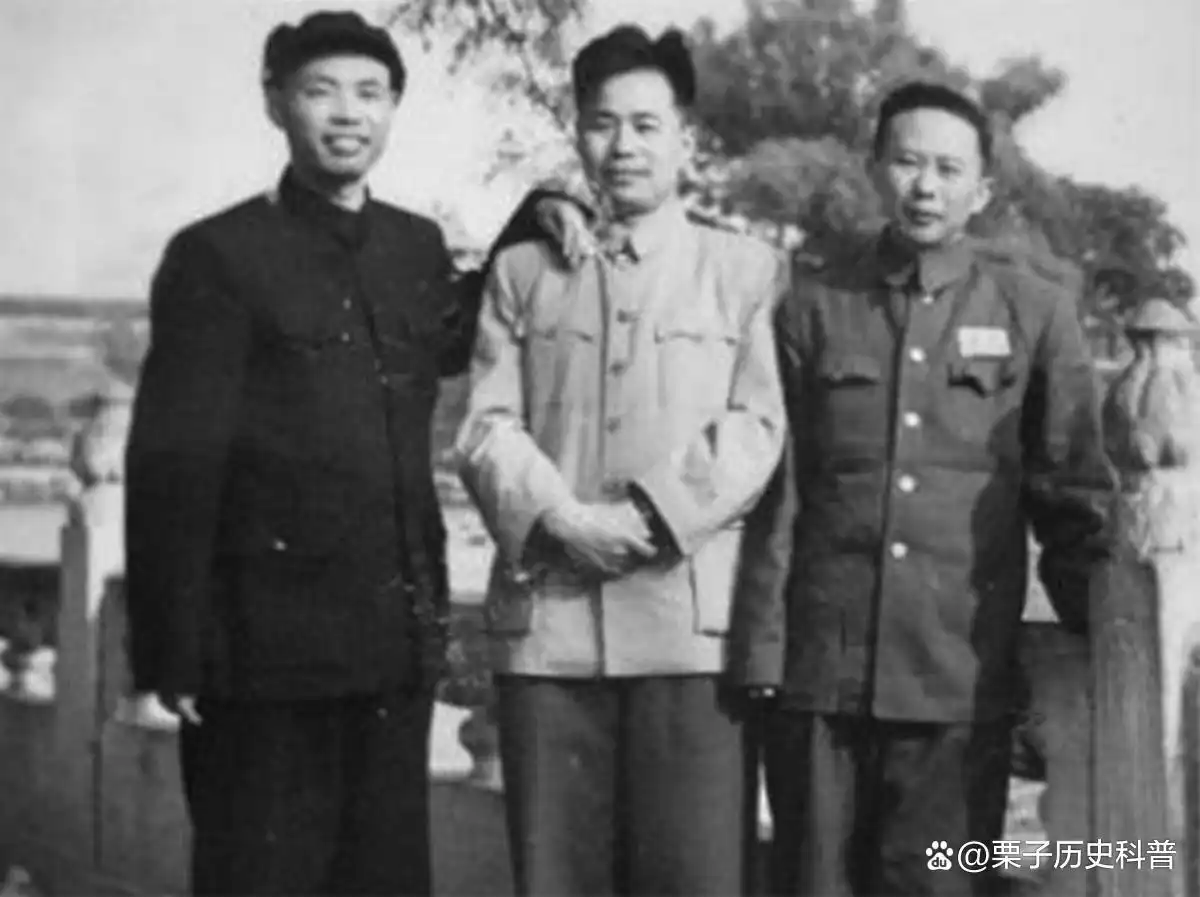 王近山简历韩雪_王近山将军与韩岫岩的婚姻悲剧_王近山将军禁止前妻参加葬礼真相