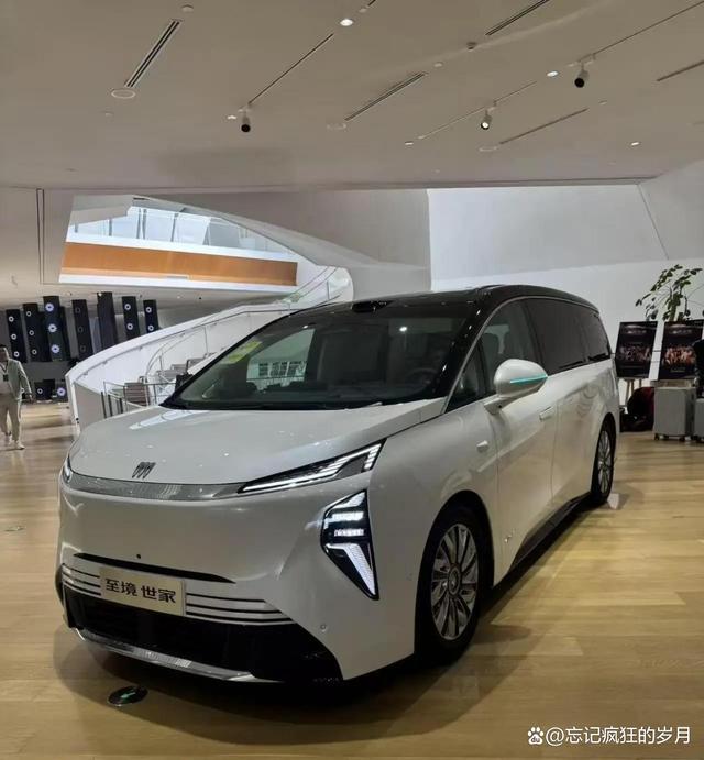 别克新MPV至境世家亮相，硬碰腾势岚图国产高端新能源车，拼智能拼豪华能翻身吗-有驾