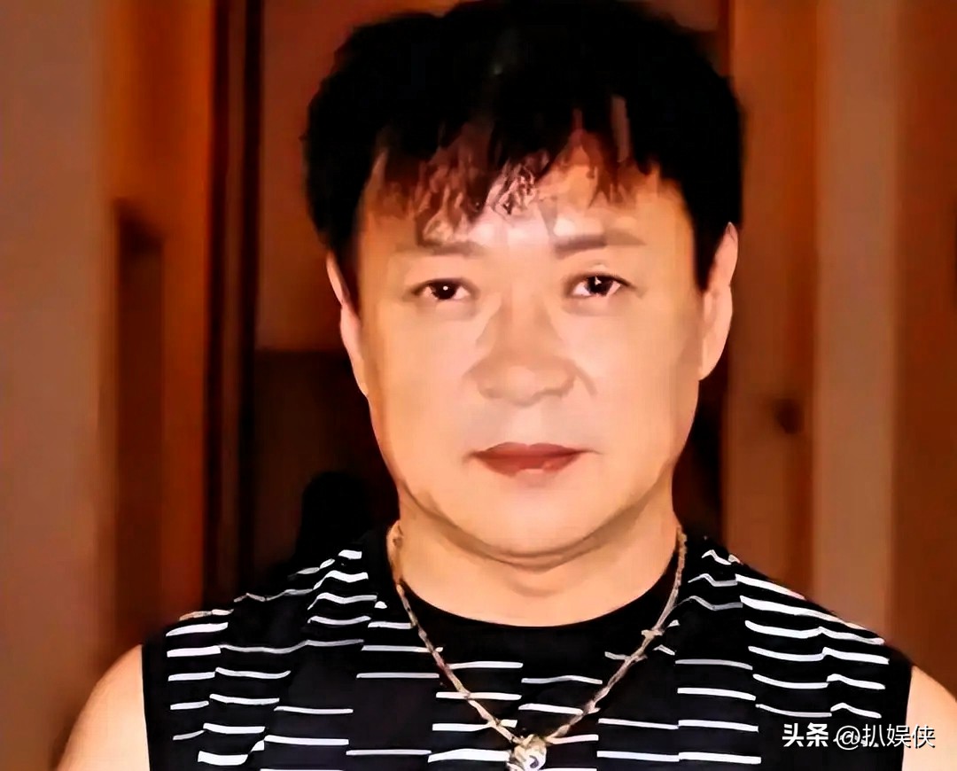 迟志强从明星到囚歌之王_迟志强人生经历_迟志强的父亲家庭简历