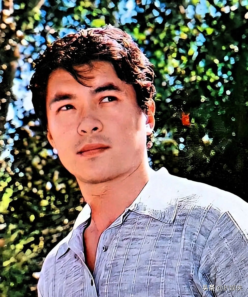 迟志强的父亲家庭简历_迟志强人生经历_迟志强从明星到囚歌之王