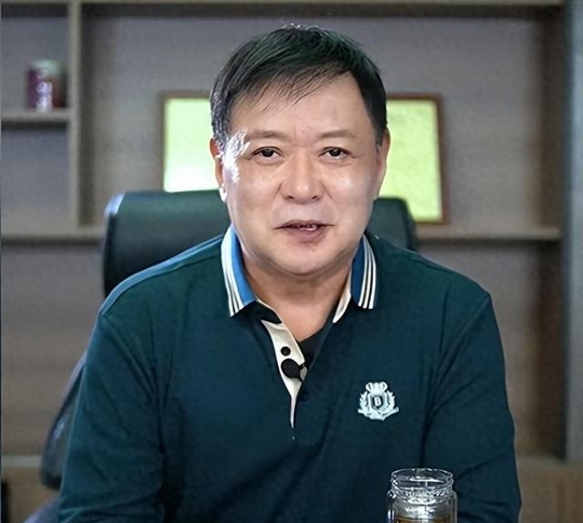 迟志强的父亲家庭简历_迟志强儿子律师_迟志强狱中悔恨歌曲