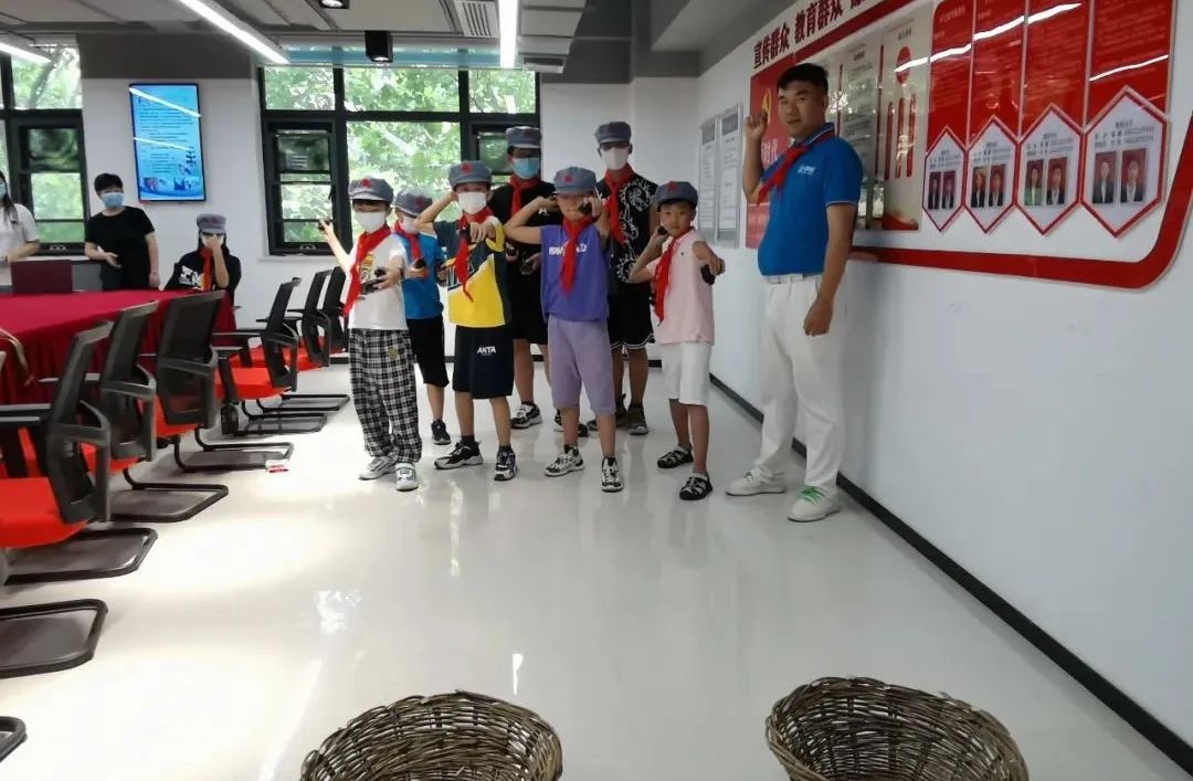 长征 建党_学习习近平总书记重要讲话精神_重走长征路青少年活动