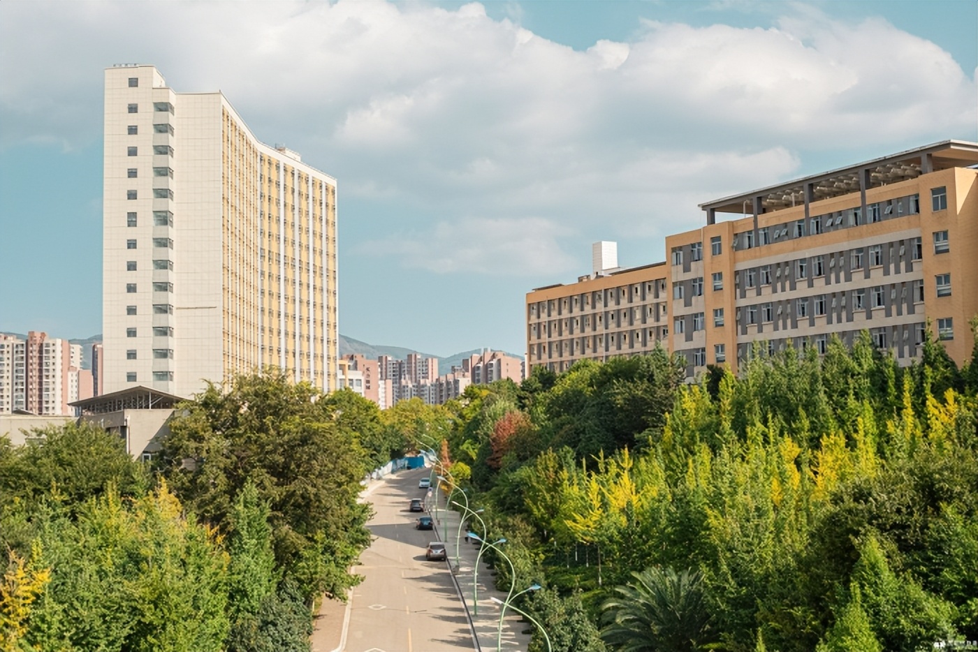 云南昆明专科大学排名_国家示范性高等职业院校_云南交通职业技术学院